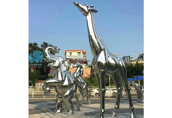 河南不銹鋼雕塑的底座有什么作用(圖1) http://m.whgps.cn/