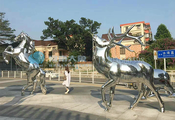 河南不銹鋼雕塑是怎么制作完成的(圖1) http://m.whgps.cn/